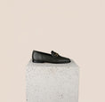 Load image into Gallery viewer, Loafers.