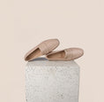 Load image into Gallery viewer, Loafers.
