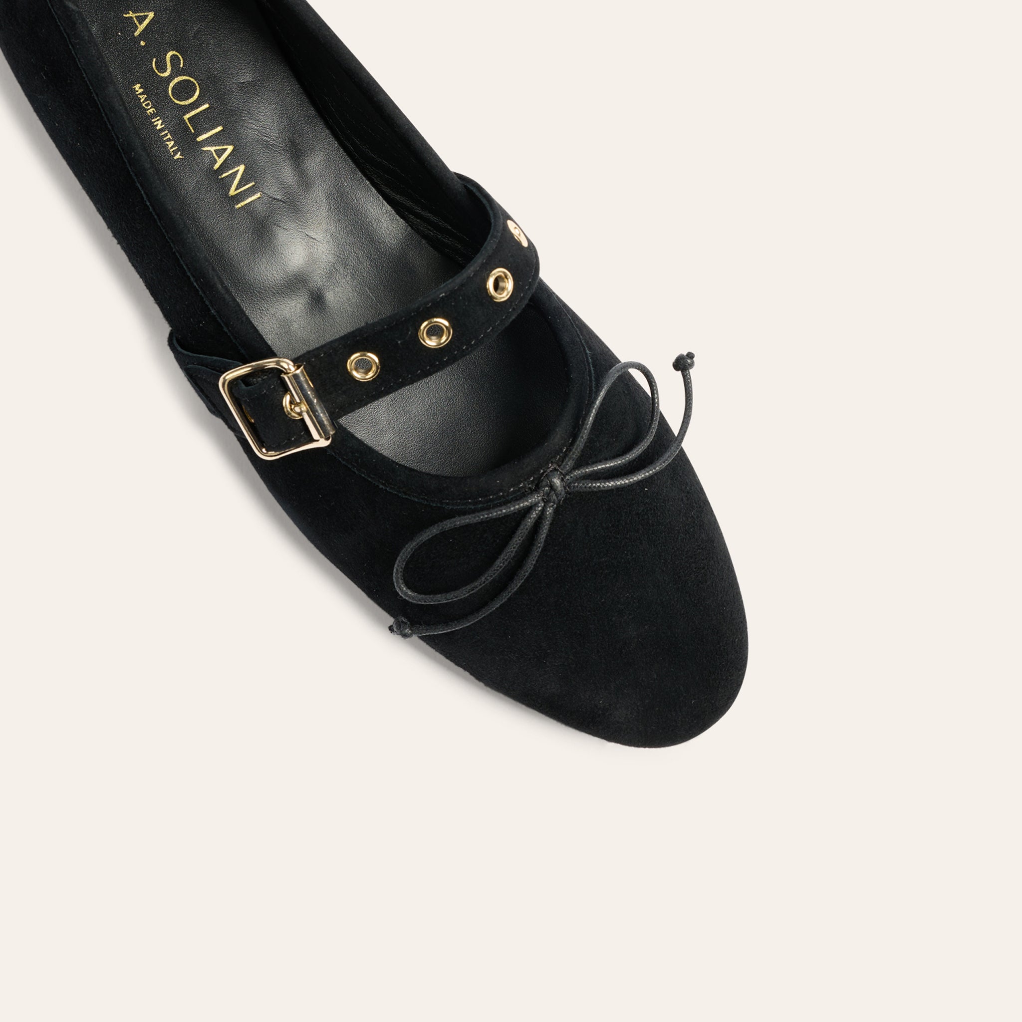 Como Buckle - Black Suede