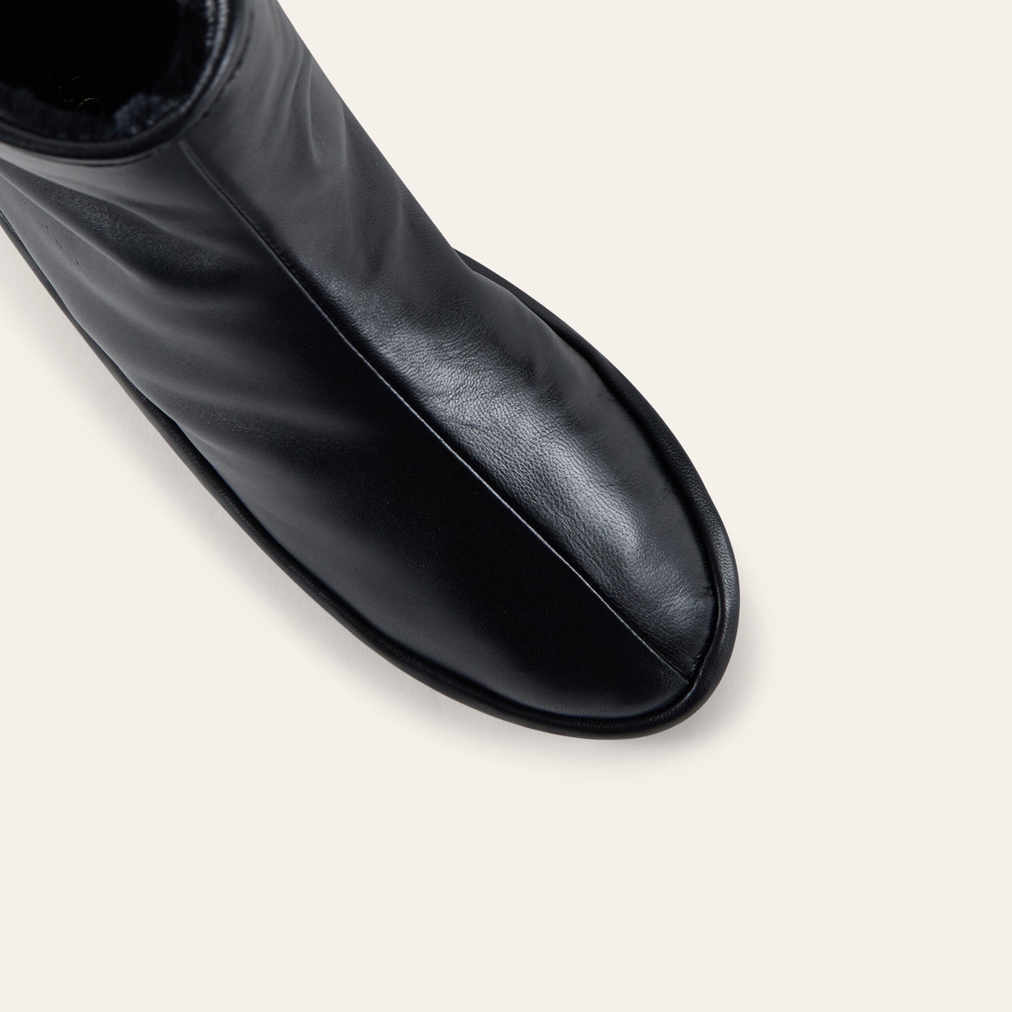 Ancona Shearling - Black Leather