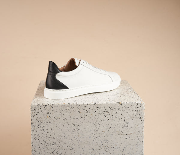 Men's leather white sold sneakers