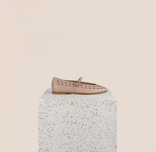 Bari Studs - Beige Nude