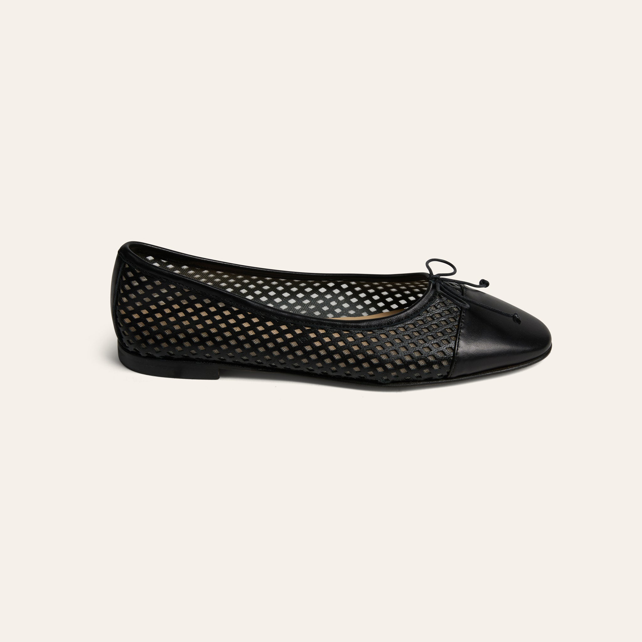 Como - Perforated Black Leather