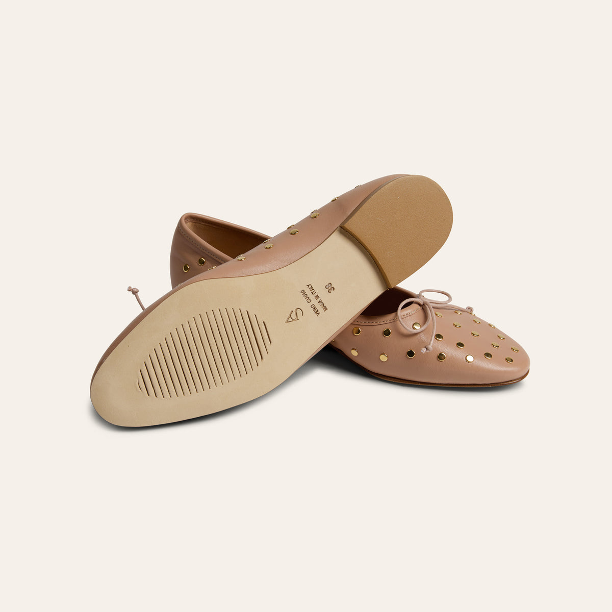 Como Studs- Nude