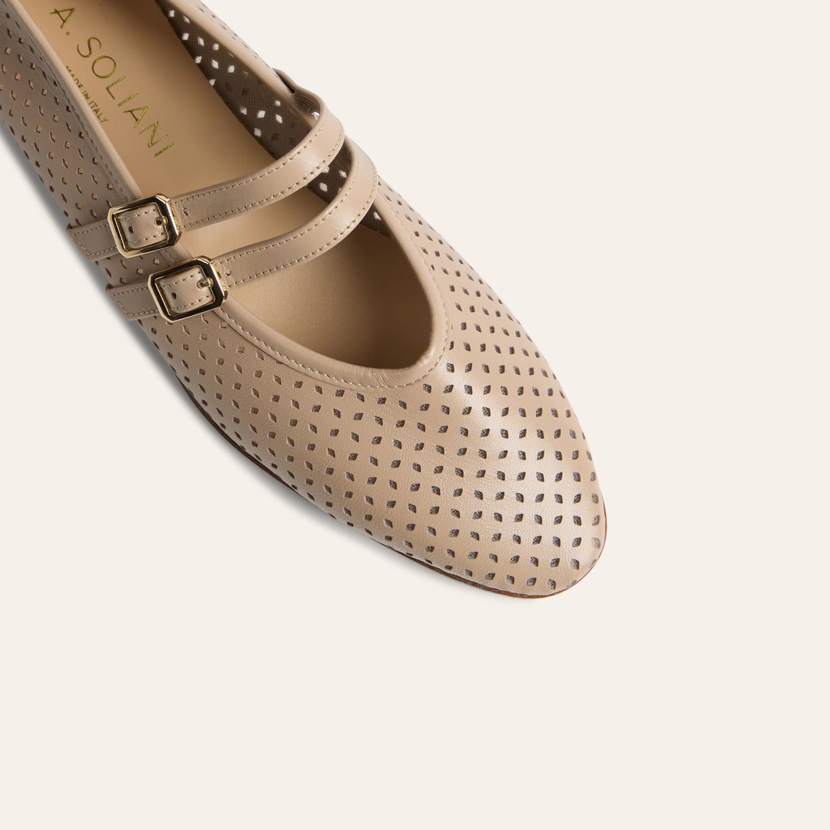 Cori 2 Buckle - Perforated Beige