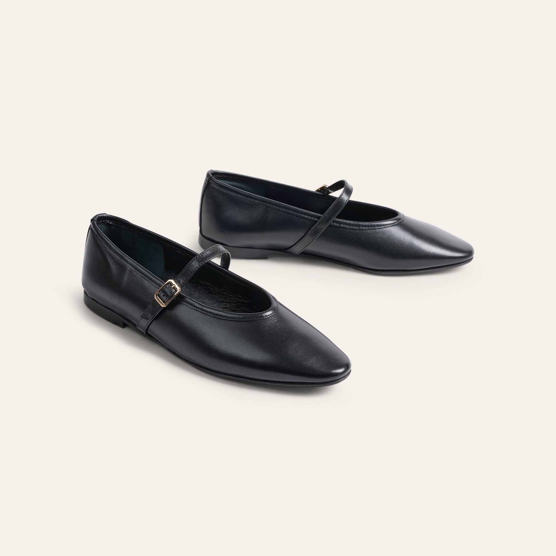 Cori - Black Leather