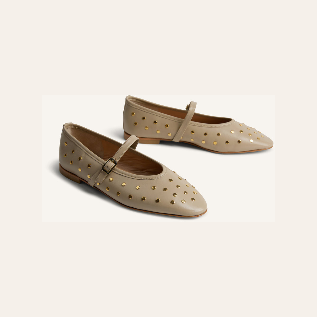 Cori Studs Beige