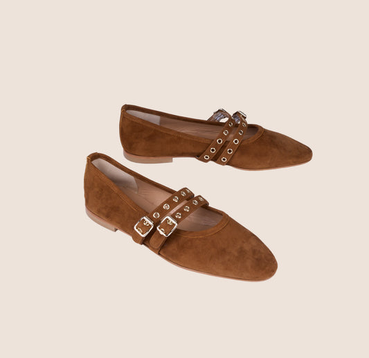 Como 2 Buckle - Amaretto Suede