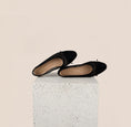 Load image into Gallery viewer, Como - Rete/Black Suede (Mesh Suede)
