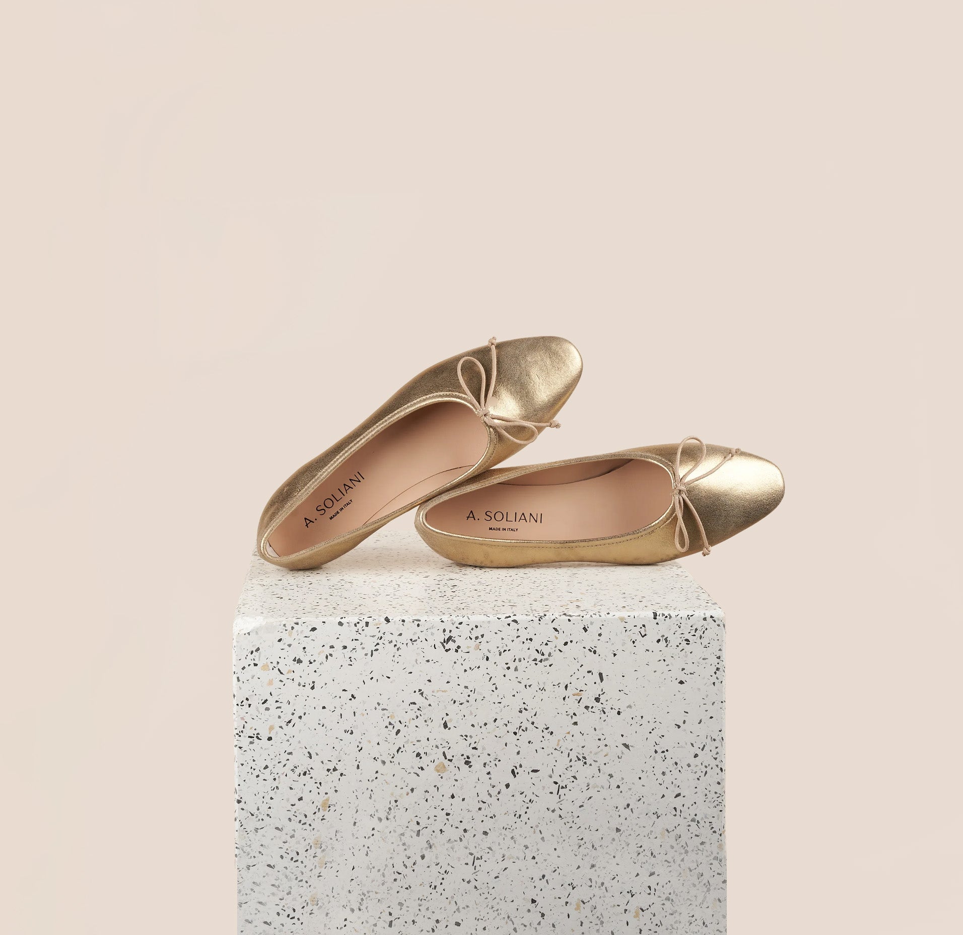 Como - Gold Foil