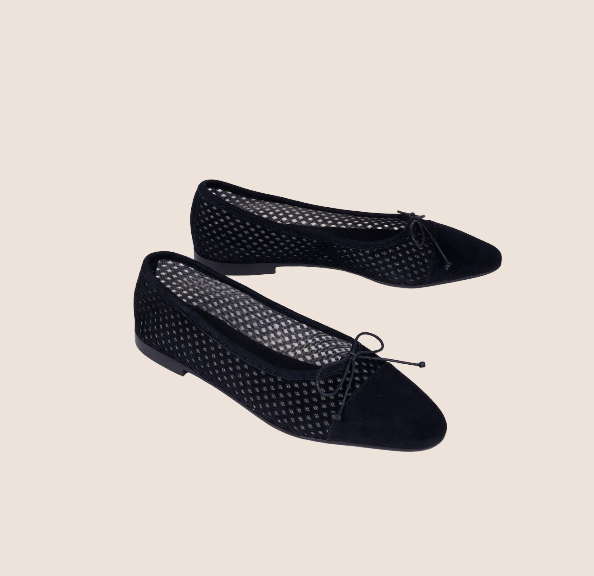 Como - Perforated Black Suede (cap toe)