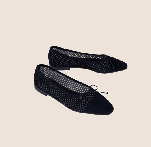 Como - Perforated Black Suede (cap toe)