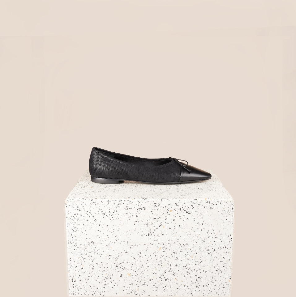 Como Ballet Flat in Black Diamond Leather Side