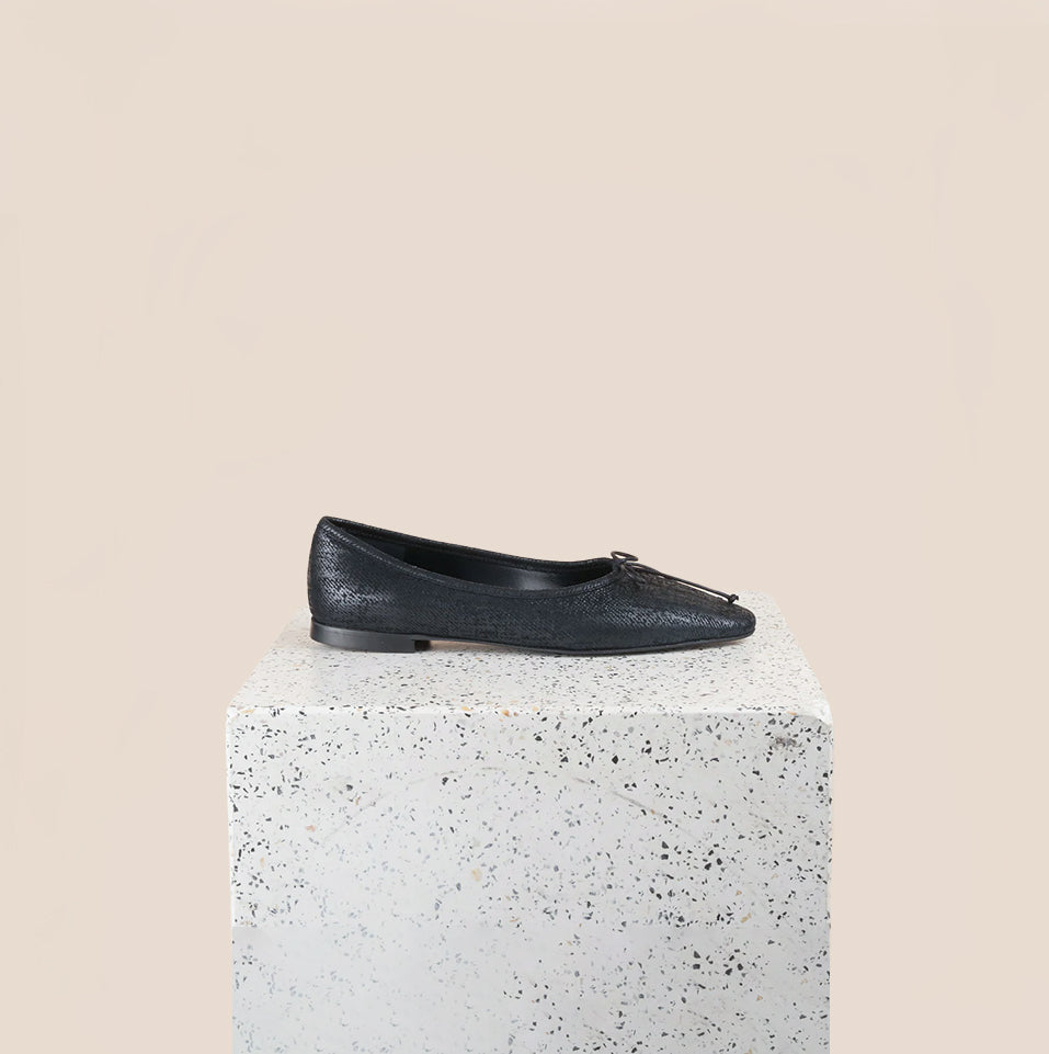 Como Italian Leather Ballet Flats in Black Twill Side