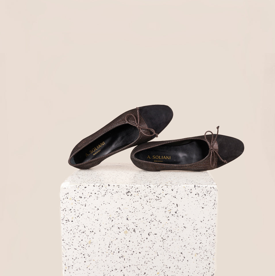 Como Ballet Flats in Bronze Links and Black Leather
