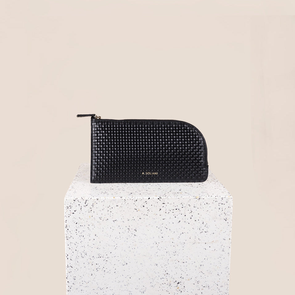 Womens crossover black cassette bag