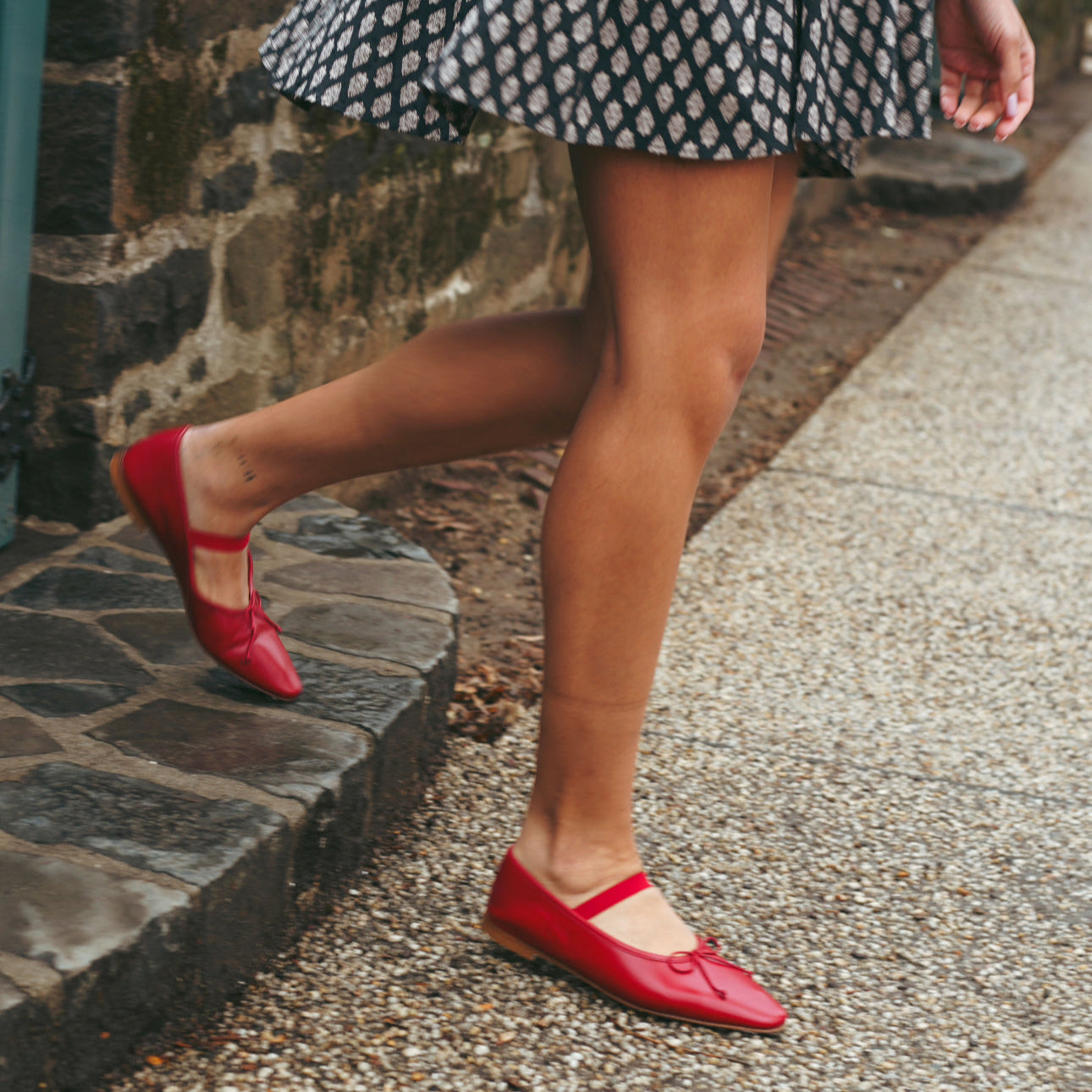 Como Strap - Hibiscus