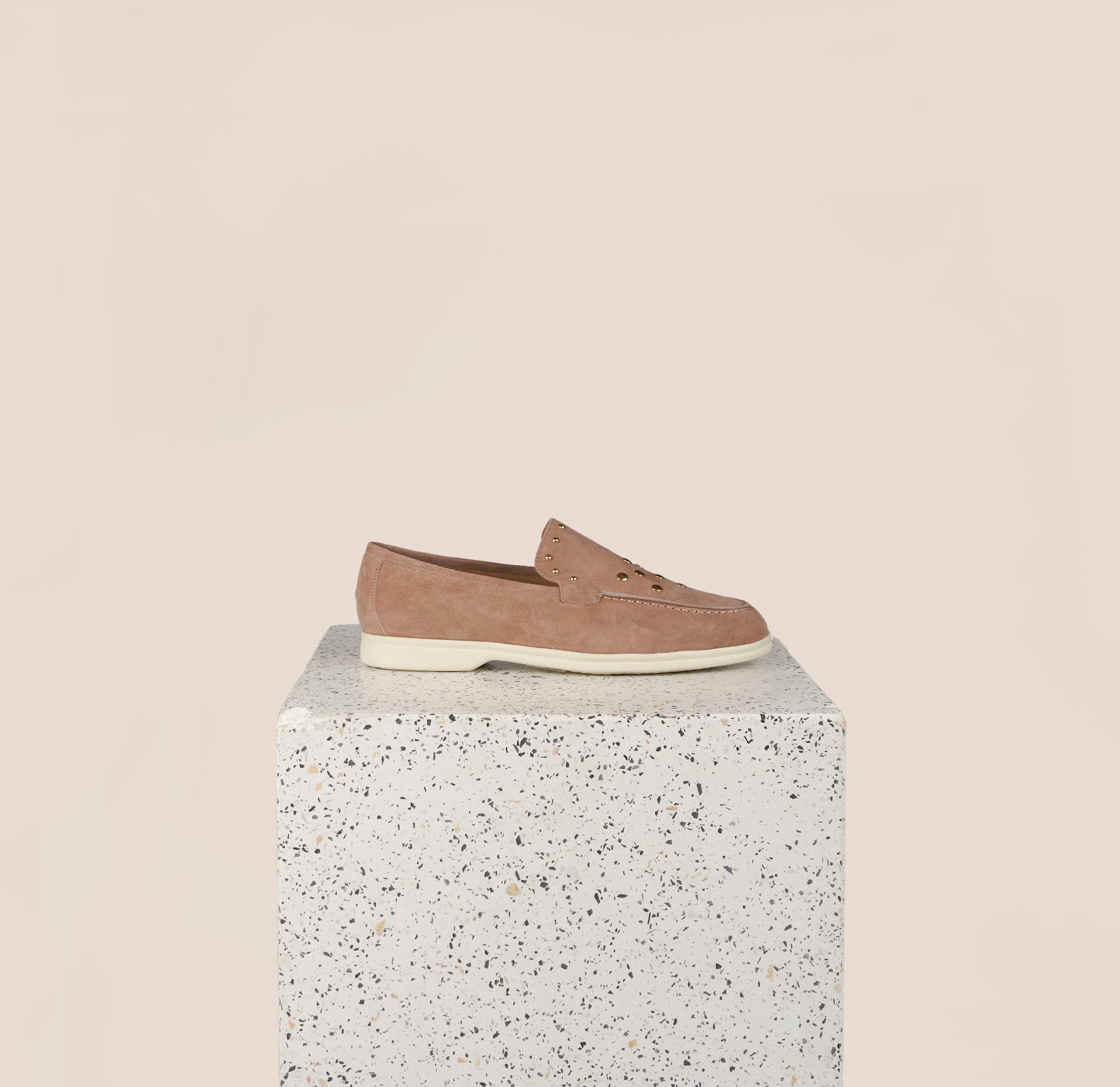 Lisa Studded - Rose Wind