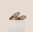 Load image into Gallery viewer, Loafers.
