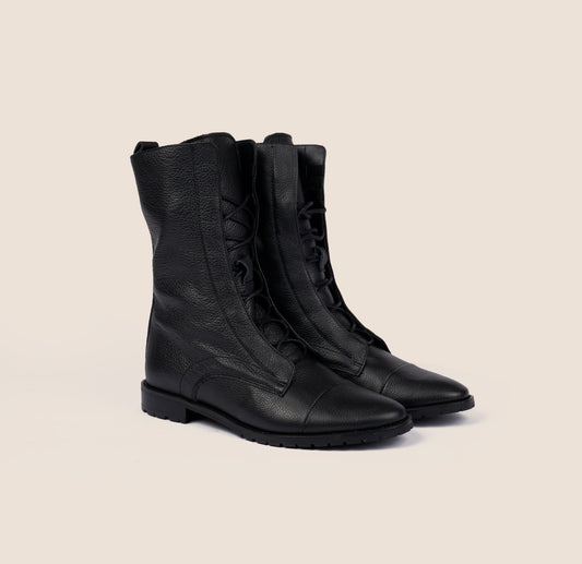 Milano Pebbled - Black Leather