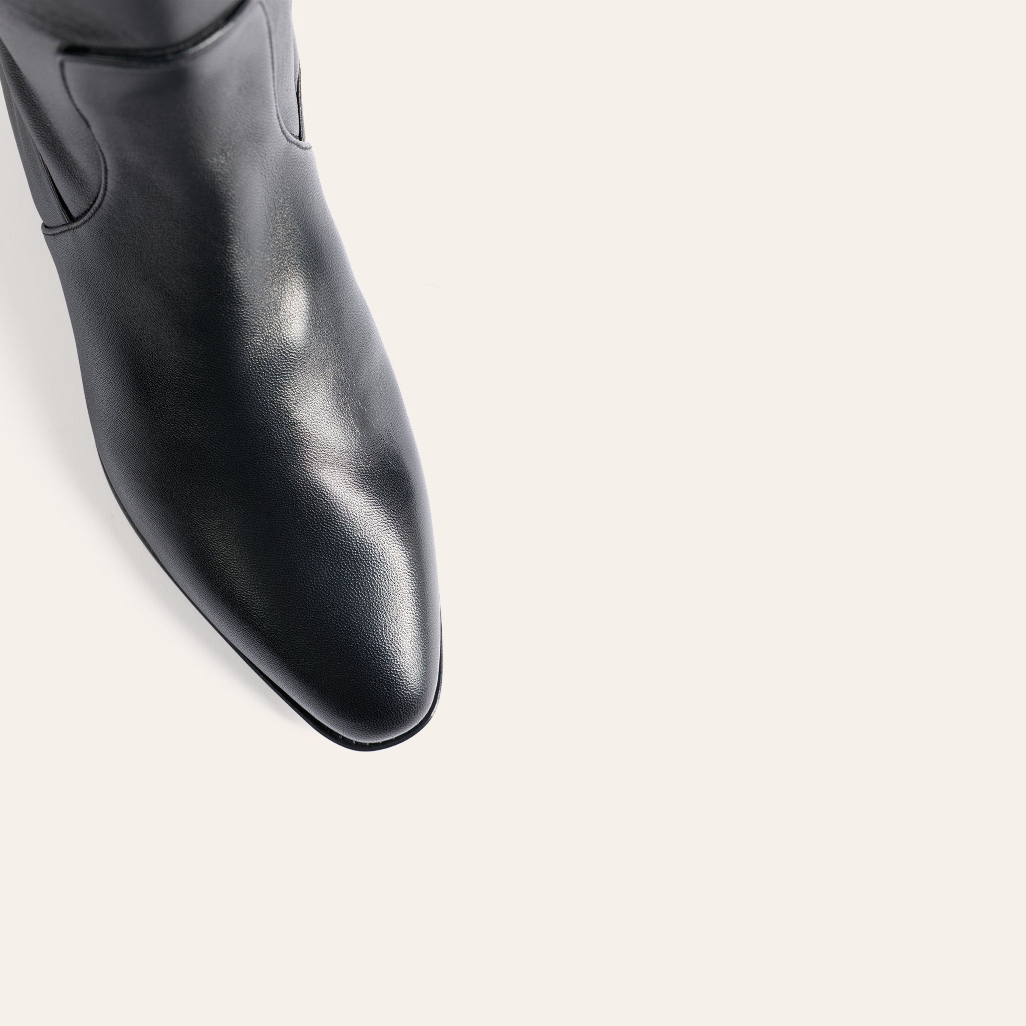 Lugo - Black Leather