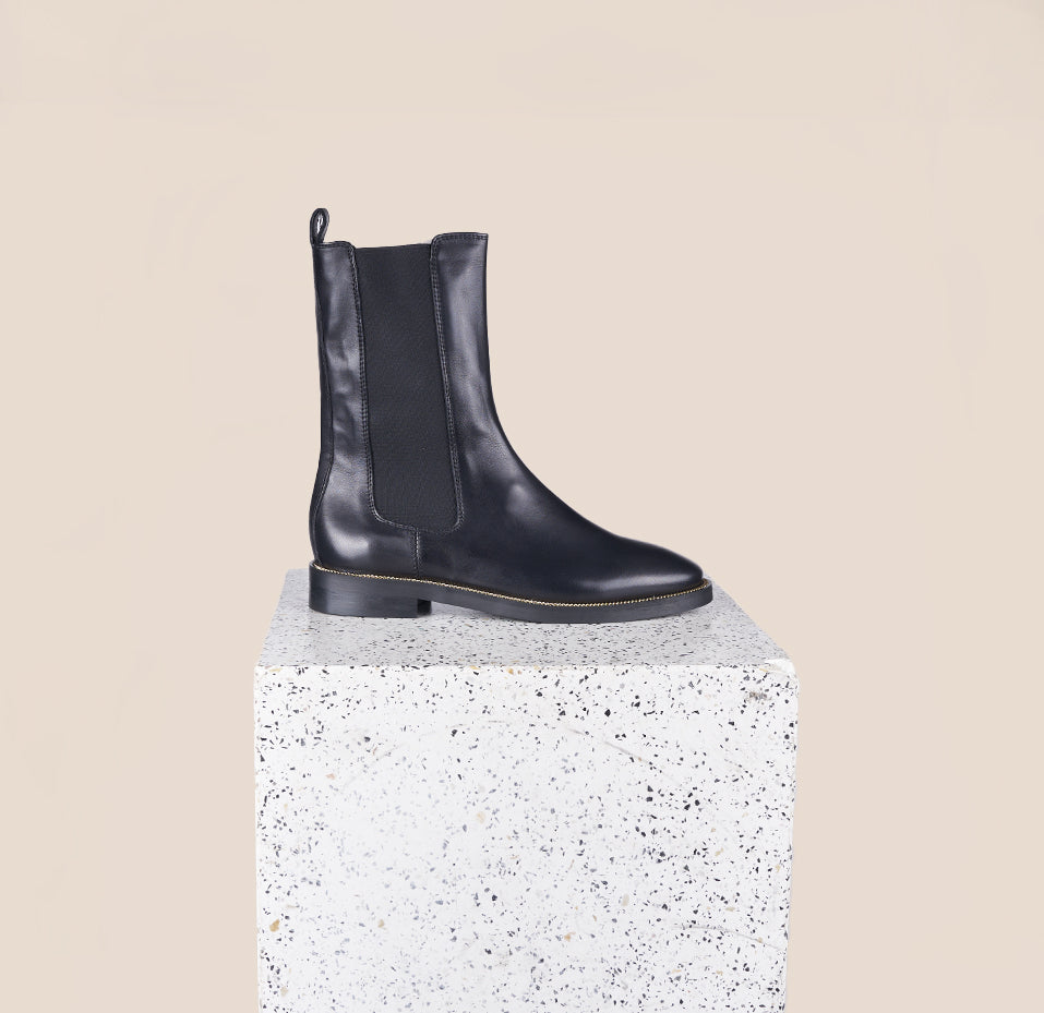 Pavia Tall Black Leather Chelsea Boots with gold chain