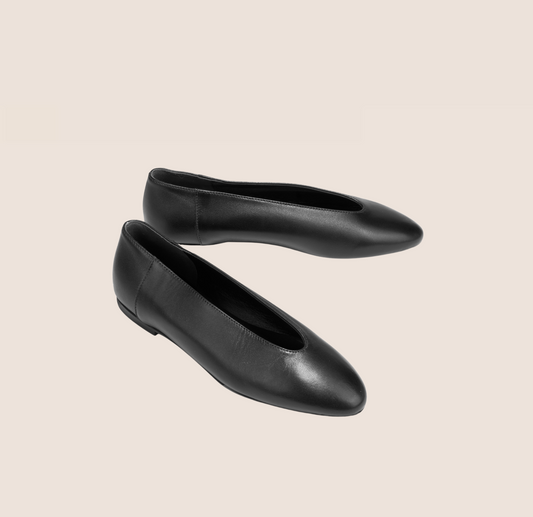Scala - Black Leather