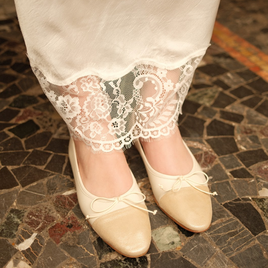 Como - Ivory/Gold Alike