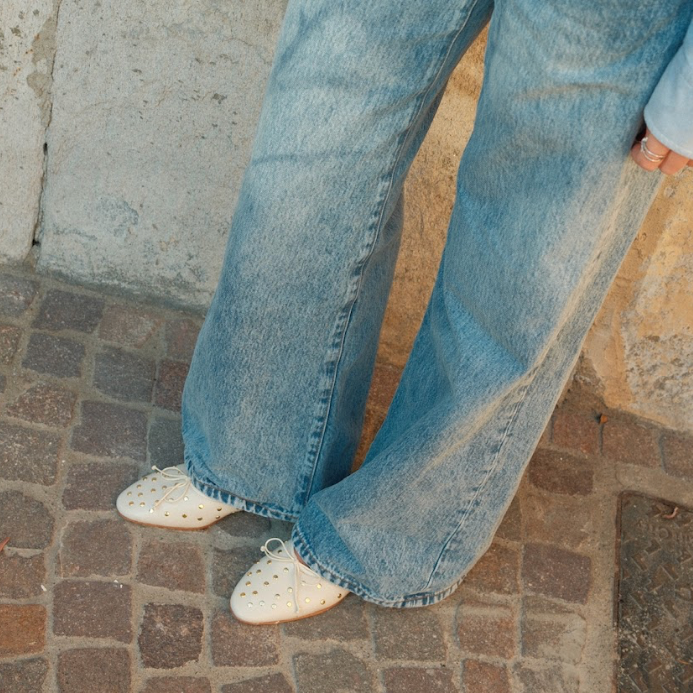 Como Studs- Ivory