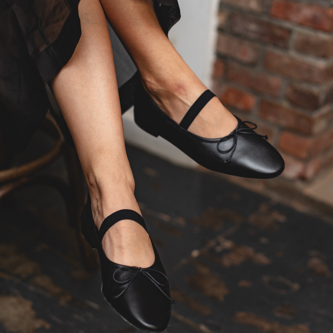 Como Strap - Black Leather