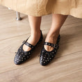 Load image into Gallery viewer, Como Buckle - Black Studs
