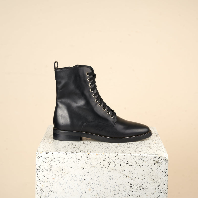 Asti Due - Black Leather