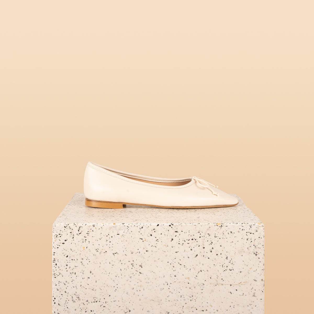 Como Italian Leather Ballet Flats in Ivory