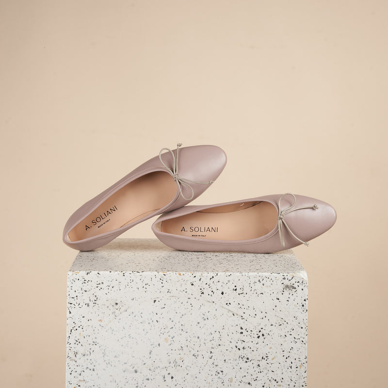 Como Italian Leather Ballet Flats in Poudre