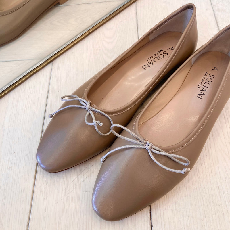 Como Italian Leather Ballet Flats in Taupe